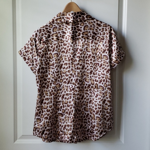 BCBG Max Azria animal print top blouse NWOT - Picture 4 of 4